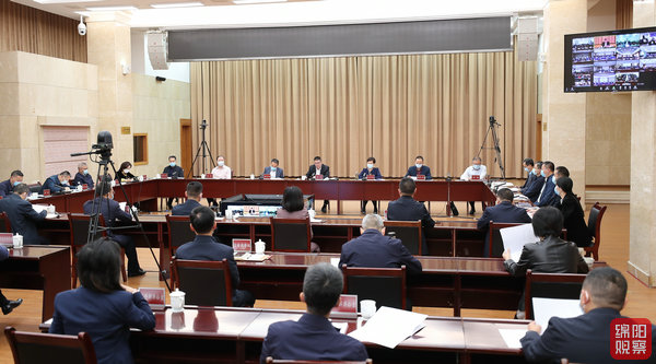 2022年10月10日 李云主持召開(kāi)市疫情防控指揮部會(huì)議（記者 賴杰 攝）.jpg