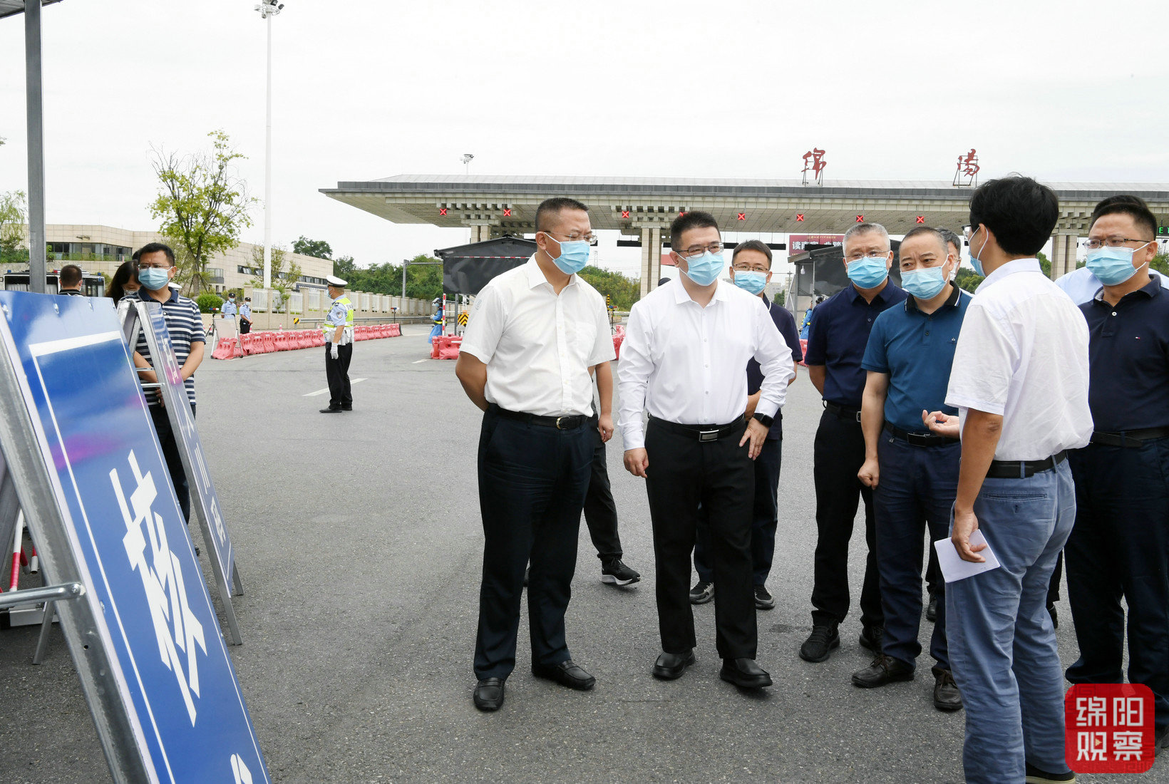 2022年9月4日，李云督導高速公路口疫情防控8  張莉 攝.jpg